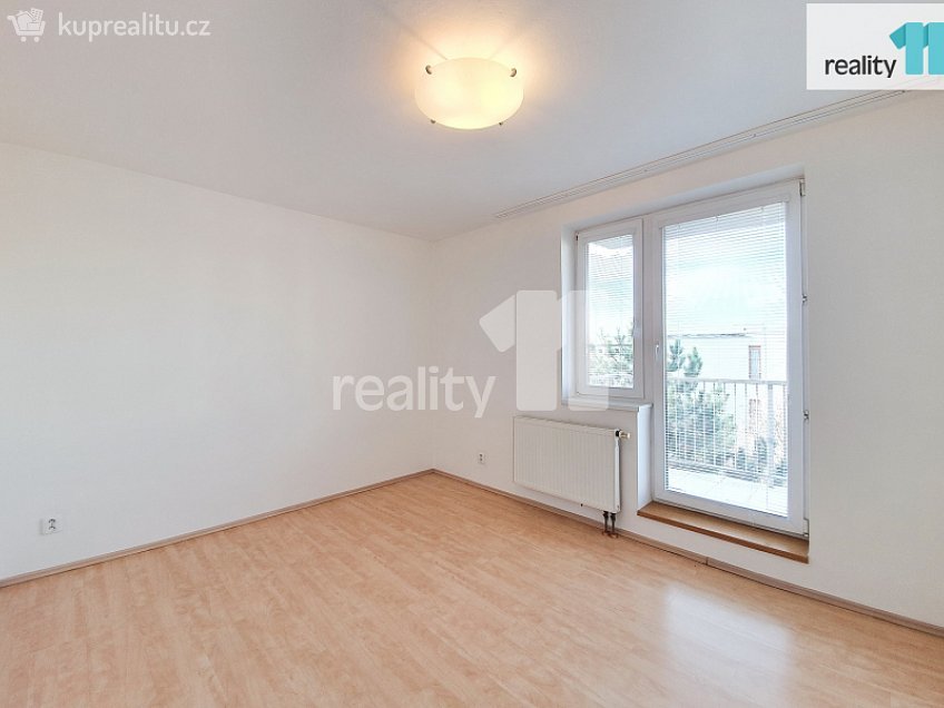 Pronájem bytu 3+kk 123 m^2 K Haltýři, Praha 8 