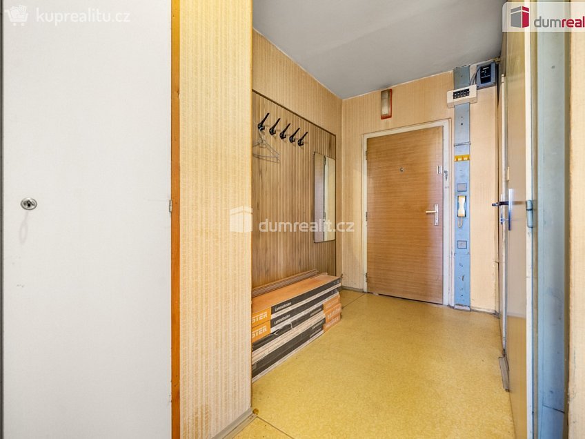 Prodej bytu 2+kk 45 m^2 Boloňská, Praha 15 