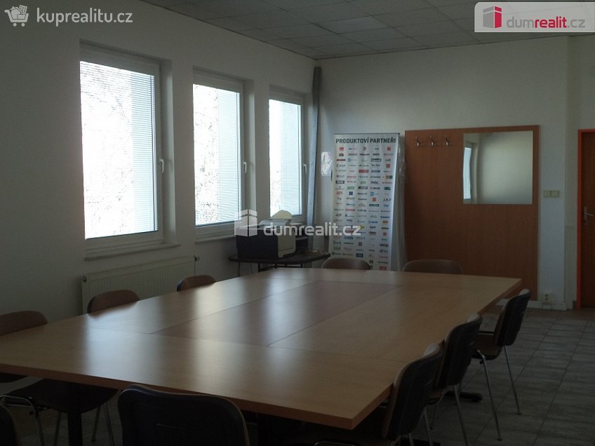 Pronájem  výrobních prostor 3100 m^2 Frýdecká, Ostrava 