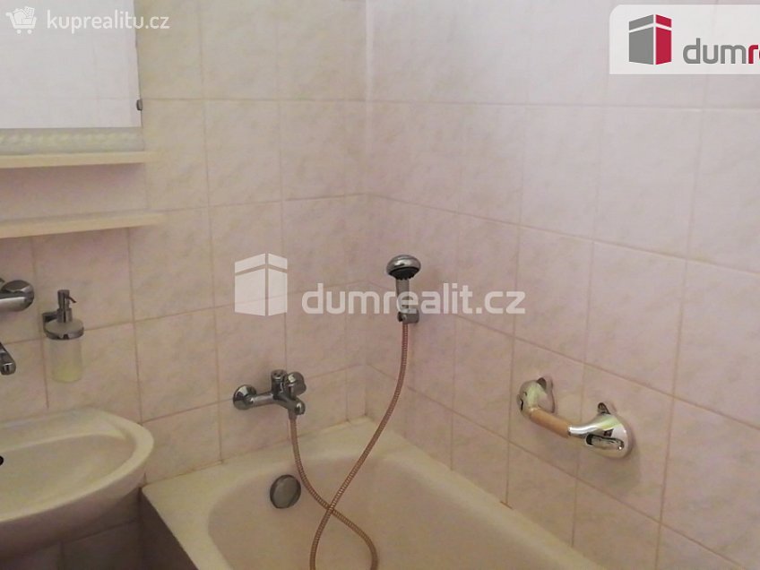 Pronájem bytu 2+1 75 m^2 Dolní náměstí, Opava 