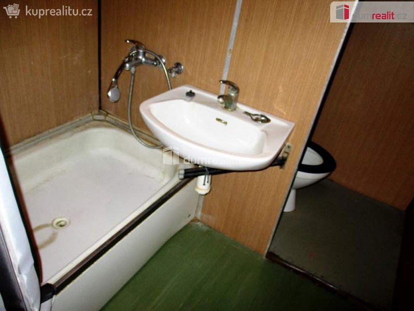 Pronájem bytu 1+kk 35 m^2 Obvodová, Ústí nad Labem 