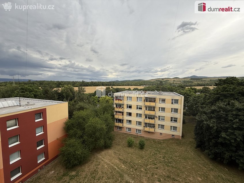 Pronájem bytu 3+1 64 m^2 Sídliště Za Chlumem, Bílina 
