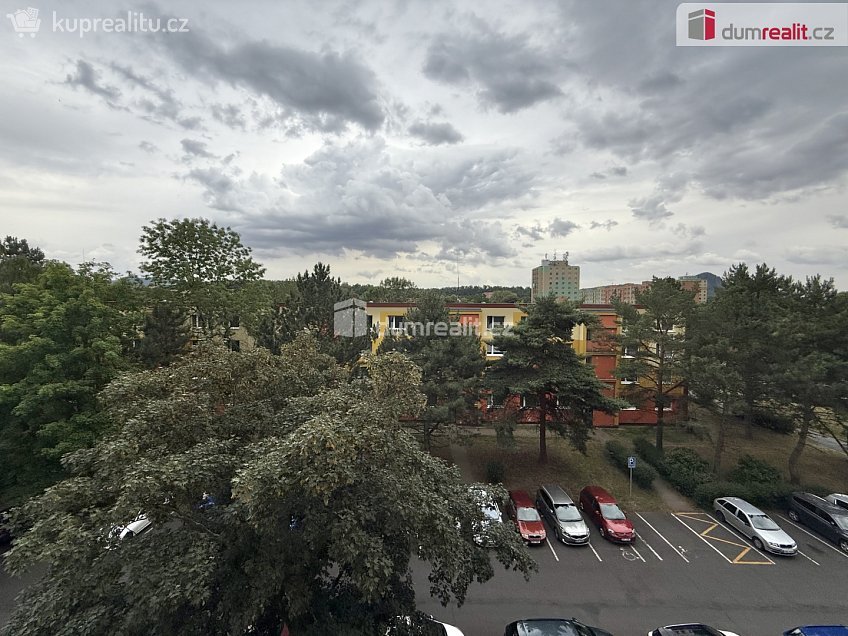 Pronájem bytu 3+1 64 m^2 Sídliště Za Chlumem, Bílina 