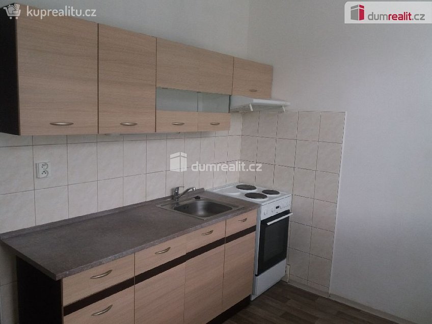 Pronájem bytu 1+1 44 m^2 Jizerská, Ústí nad Labem 