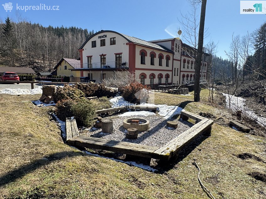 Pronájem bytu 2+kk 66 m^2 Černý Důl, Černý Důl 