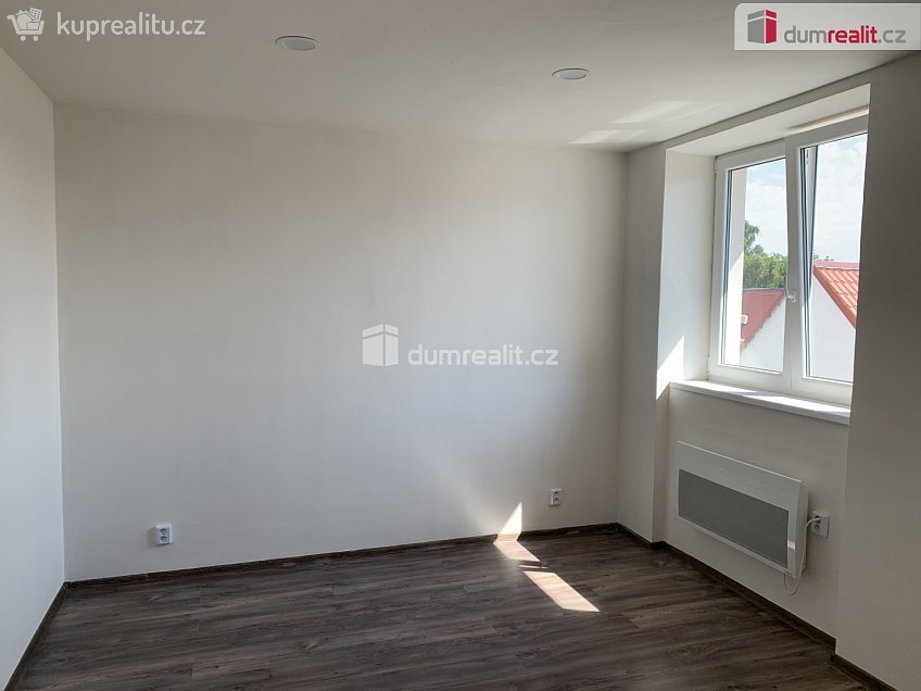 Pronájem bytu 3+kk 44 m^2 Bykoš, Bykoš 