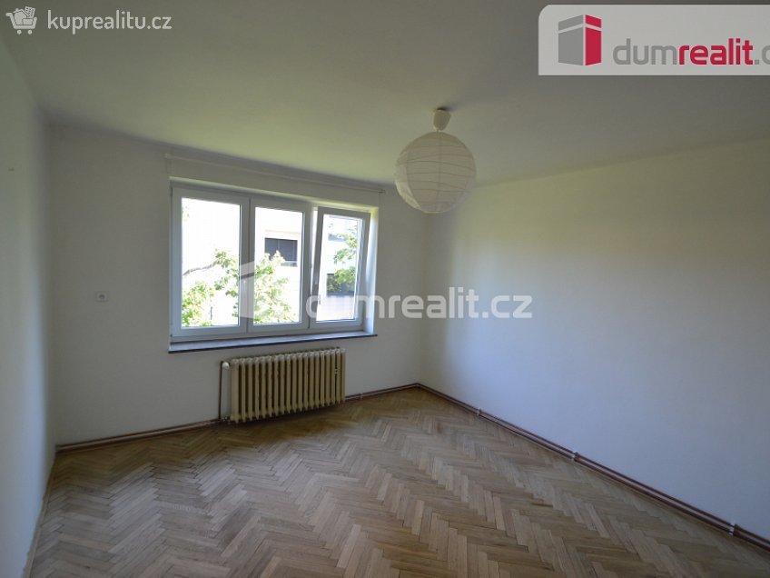 Pronájem bytu 2+1 52 m^2 Houdova, Praha 5 