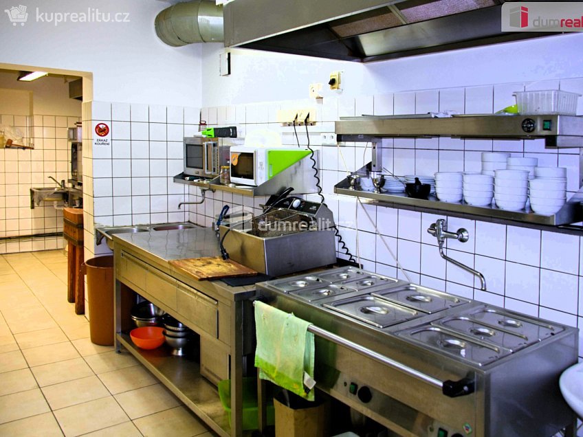 Prodej  restauračního zařízení 414 m^2 Komenského, Doksy 