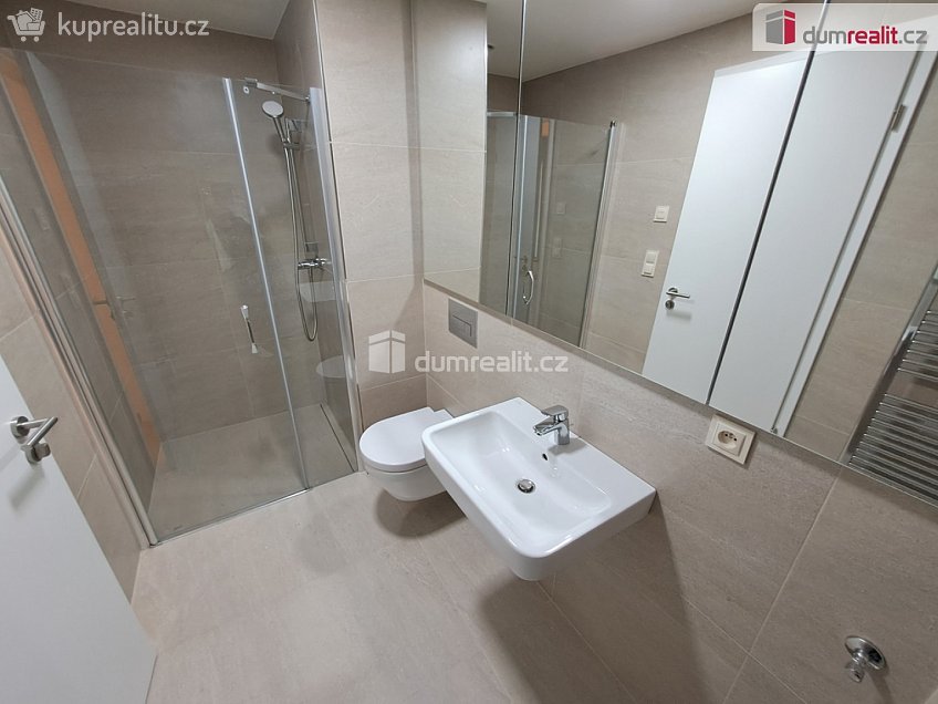 Pronájem bytu 2+kk 50 m^2 Stehlíkova, Praha-Suchdol 