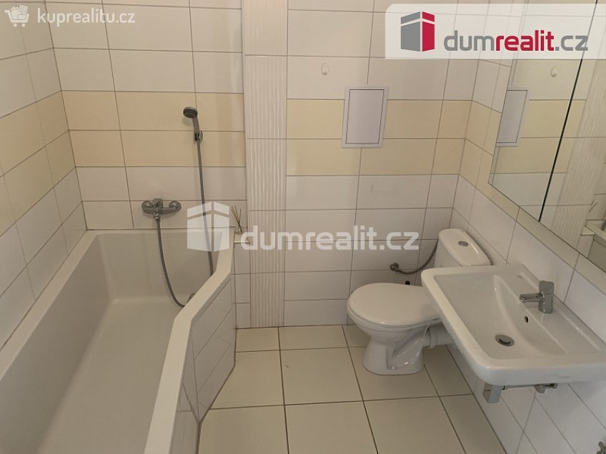 Pronájem bytu 2+kk 62 m^2 Šaldova, Ústí nad Labem 