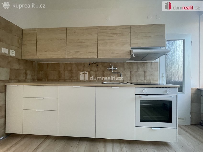 Pronájem bytu 3+1 75 m^2 Elišky Krásnohorské, Opava 