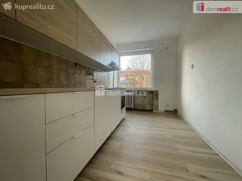 Pronájem bytu 3+1 75 m^2 Elišky Krásnohorské, Opava 