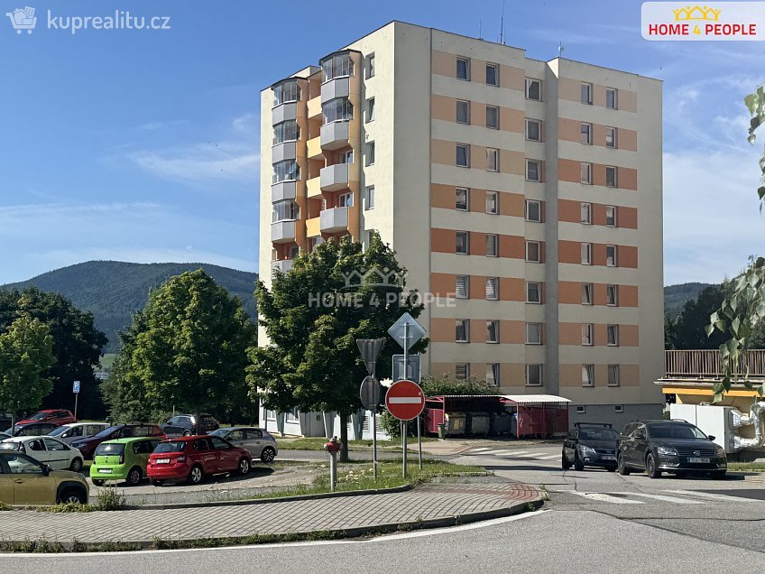 Pronájem bytu 1+kk 30 m^2 Národní, Prachatice 