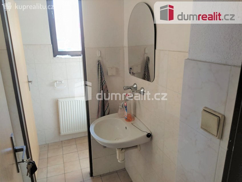 Pronájem  kanceláře 52 m^2 Krnovská, Opava 