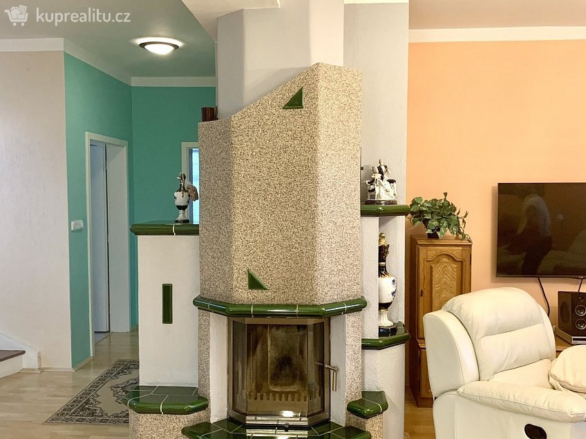 Prodej  rodinného domu 271 m^2 Za Školou 342, Skalná 