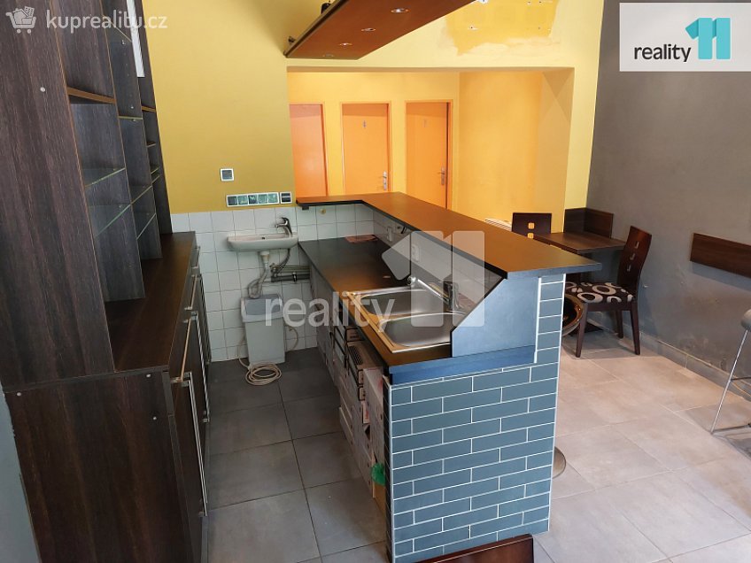 Prodej  komerční reality 34 m^2 Chebská, Karlovy Vary 