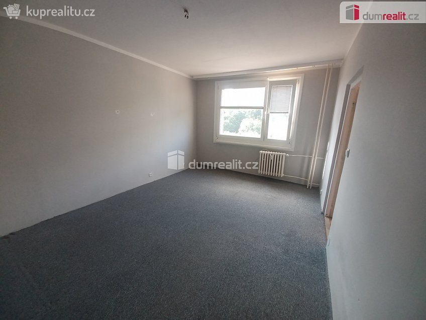 Pronájem bytu 1+1 35 m^2 Na Pěšině, Děčín 