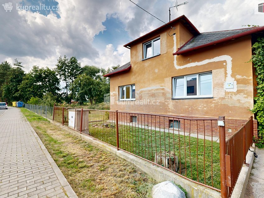 Prodej  rodinného domu 250 m^2 Karlovecká, Opava 