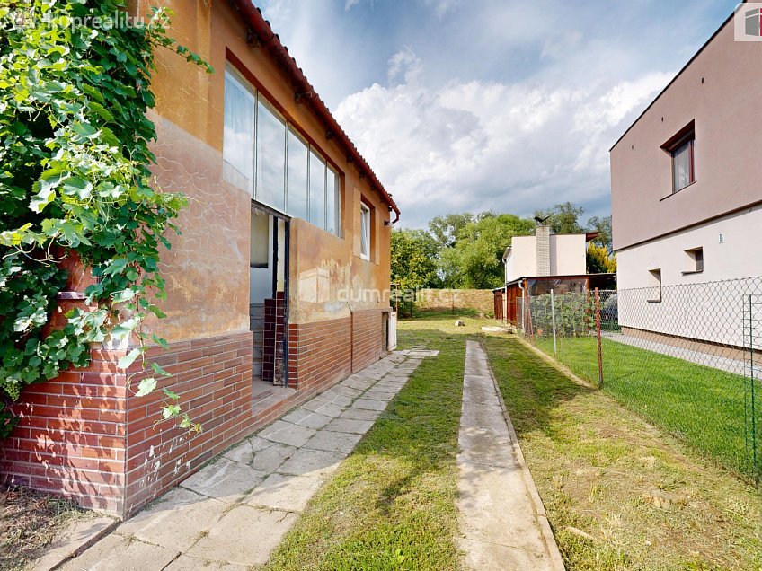 Prodej  rodinného domu 250 m^2 Karlovecká, Opava 