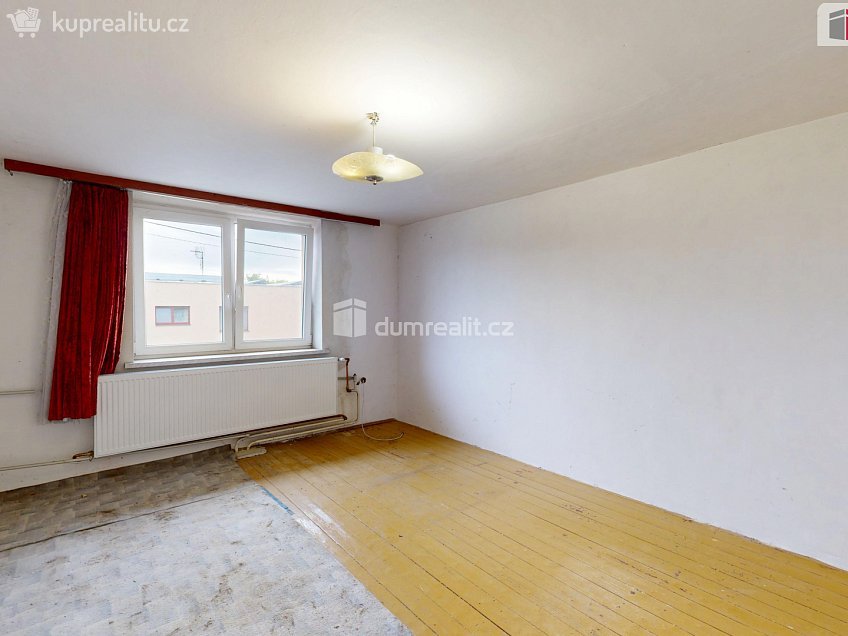 Prodej  rodinného domu 250 m^2 Karlovecká, Opava 