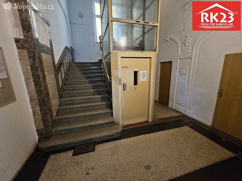 Prodej bytu 1+1 46 m^2 Hlavní třída 133, Mariánské Lázně 