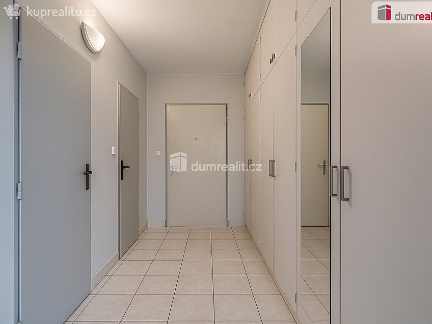 Prodej bytu 2+kk 46 m^2 Na Výsluní, Neratovice 