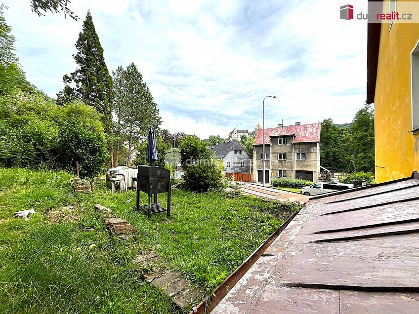 Prodej  rodinného domu 219 m^2 Nádražní, Loket 