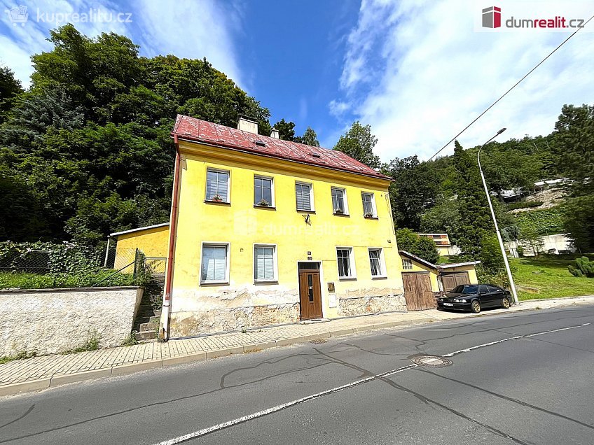Prodej  rodinného domu 219 m^2 Nádražní, Loket 