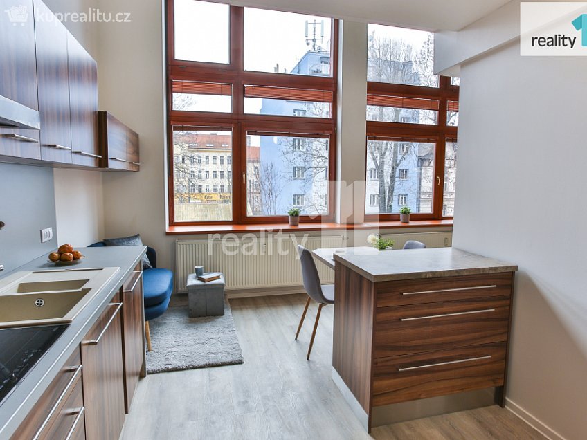 Prodej bytu 3+kk 83 m^2 Novákových, Praha 8 