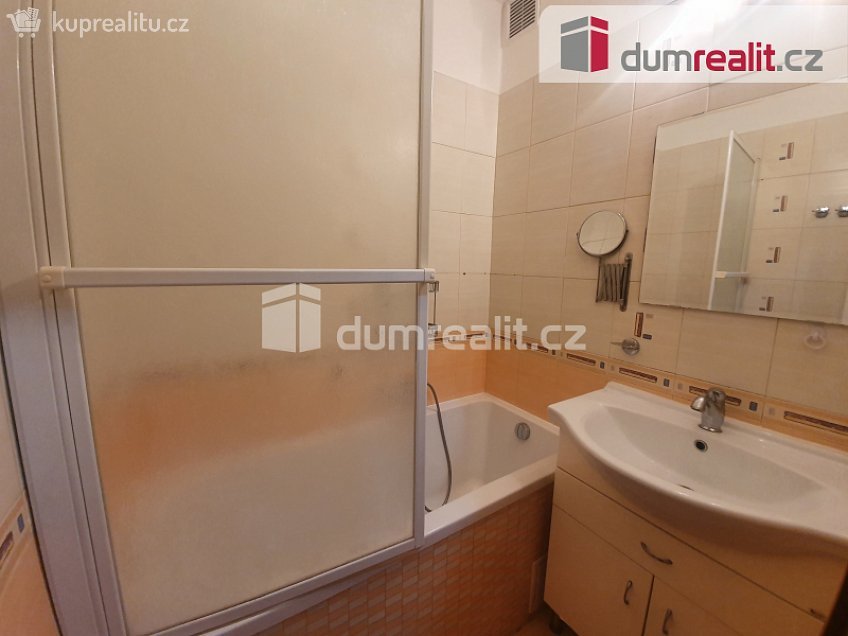 Pronájem bytu 3+1 76 m^2 Jateční, Kolín 
