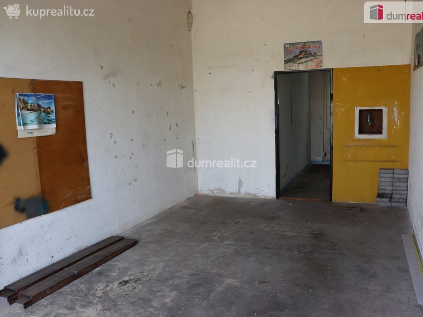 Pronájem  garáže 61 m^2 Husova, Podivín 