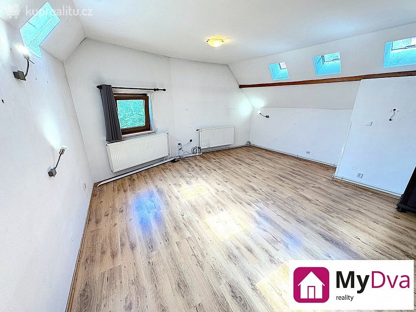 Pronájem bytu 1+kk 32 m^2 Staré Město, Znojmo 