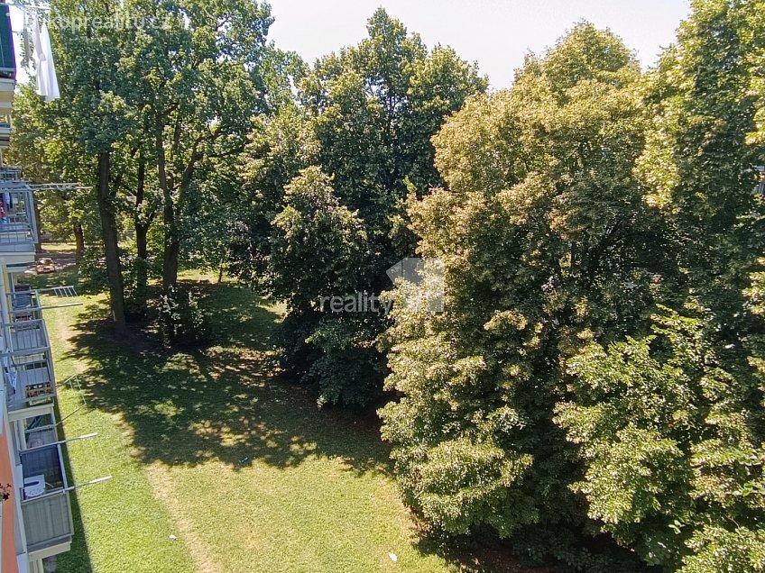 Prodej bytu 2+kk 42 m^2 Braniborská, Milovice 
