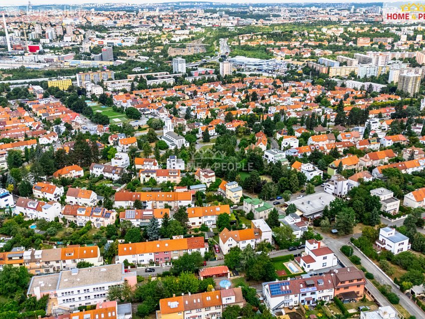 Pronájem  rodinného domu 105 m^2 Jihozápadní IV, Praha 4 