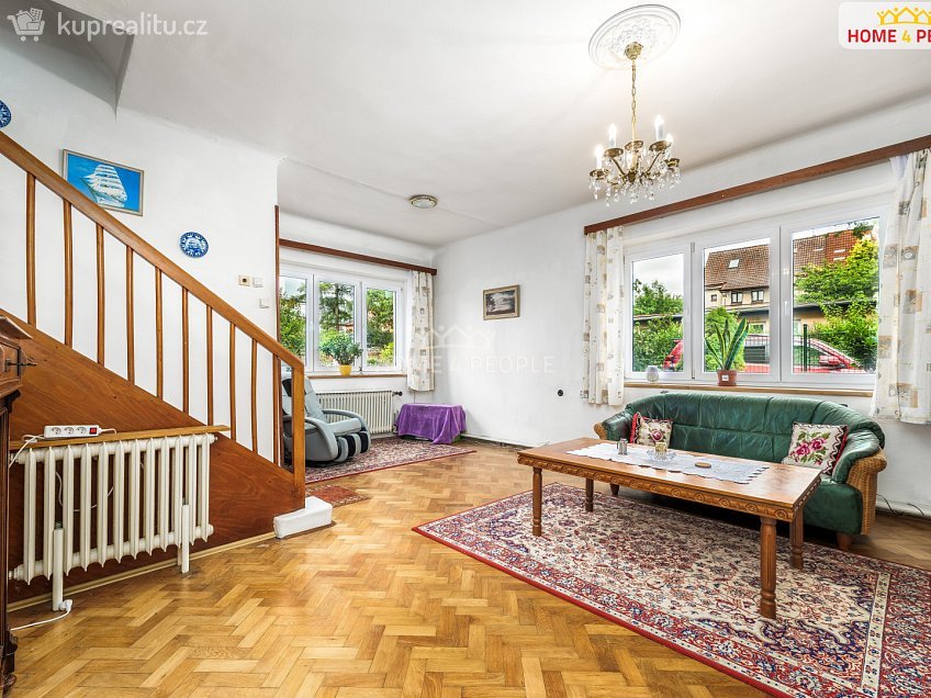 Pronájem  rodinného domu 105 m^2 Jihozápadní IV, Praha 4 