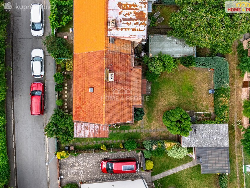 Pronájem  rodinného domu 105 m^2 Jihozápadní IV, Praha 4 
