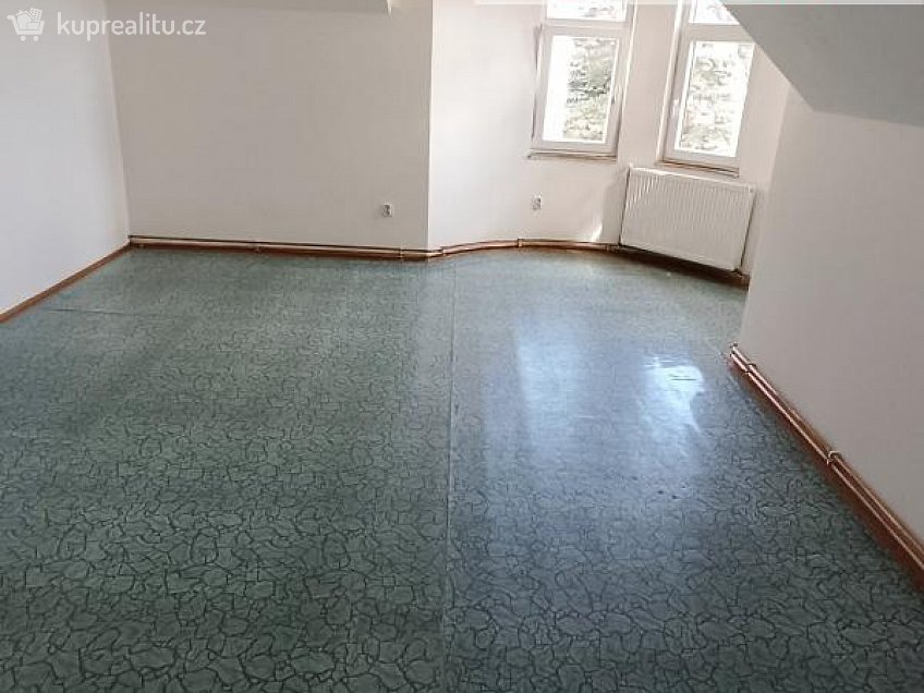 Pronájem bytu 2+1 70 m^2 Vilsnická, Děčín 