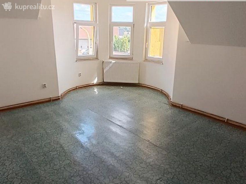 Pronájem bytu 2+1 70 m^2 Vilsnická, Děčín 