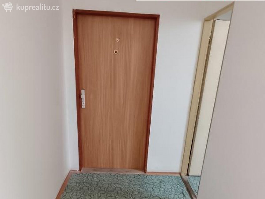 Pronájem bytu 2+1 70 m^2 Vilsnická, Děčín 