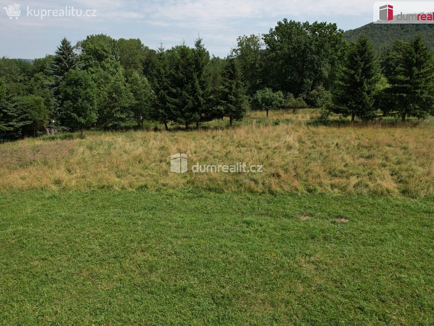 Prodej  stavebního pozemku 4227 m^2 Libouchec, Libouchec 