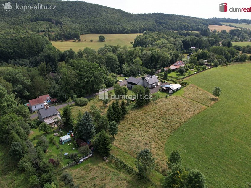 Prodej  stavebního pozemku 4227 m^2 Libouchec, Libouchec 