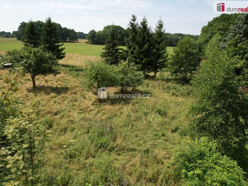 Prodej  stavebního pozemku 4227 m^2 Libouchec, Libouchec 