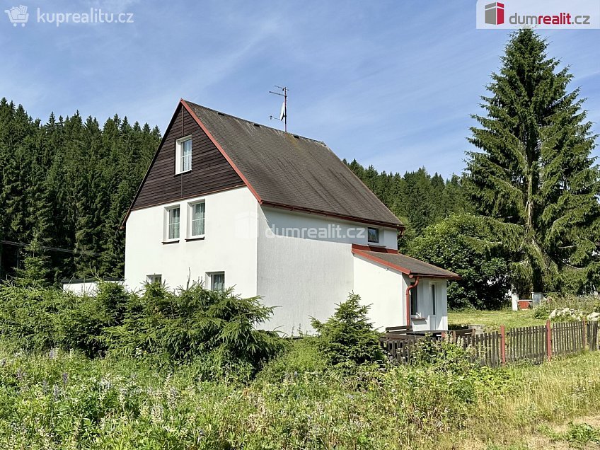 Prodej  rodinného domu 140 m^2 Školní louka, Pernink 