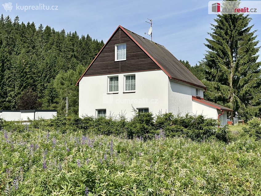 Prodej  rodinného domu 140 m^2 Školní louka, Pernink 