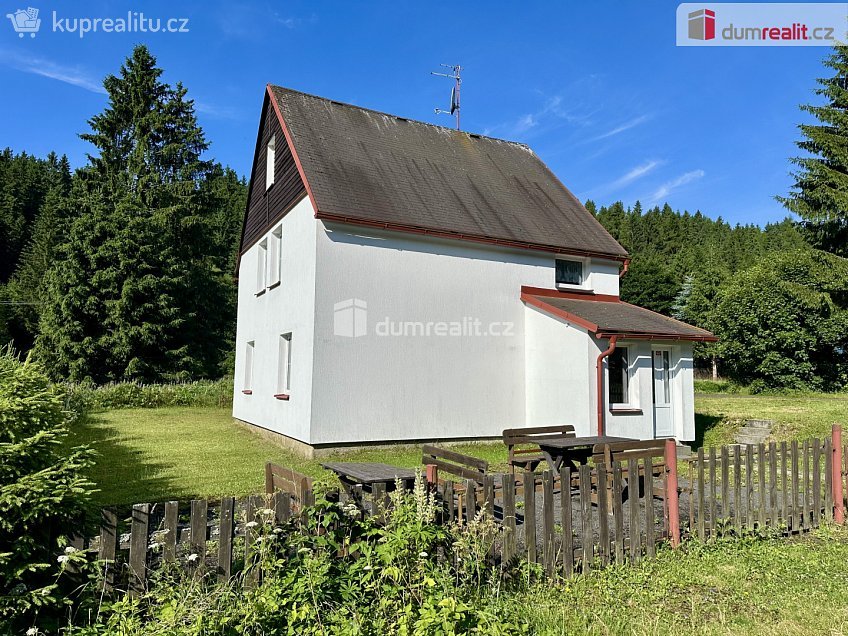Prodej  rodinného domu 140 m^2 Školní louka, Pernink 