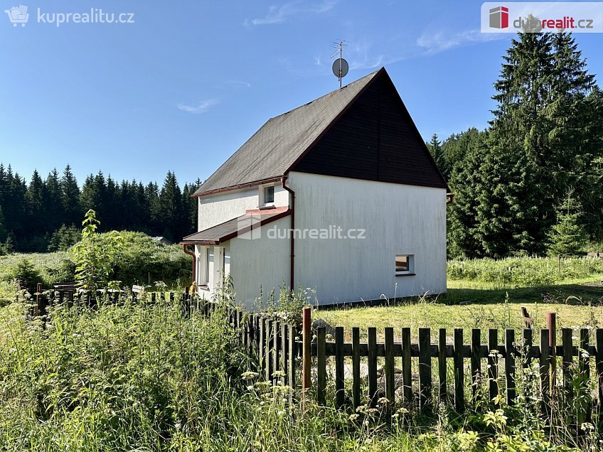 Prodej  rodinného domu 140 m^2 Školní louka, Pernink 