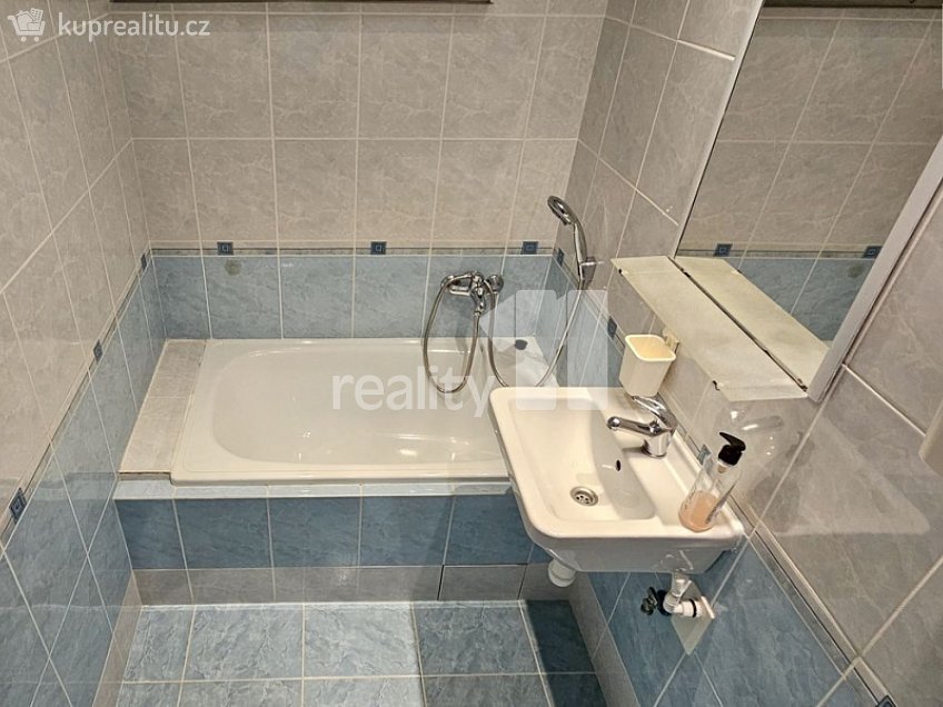 Prodej bytu 2+kk 46 m^2 Vavřenova, Praha 4 