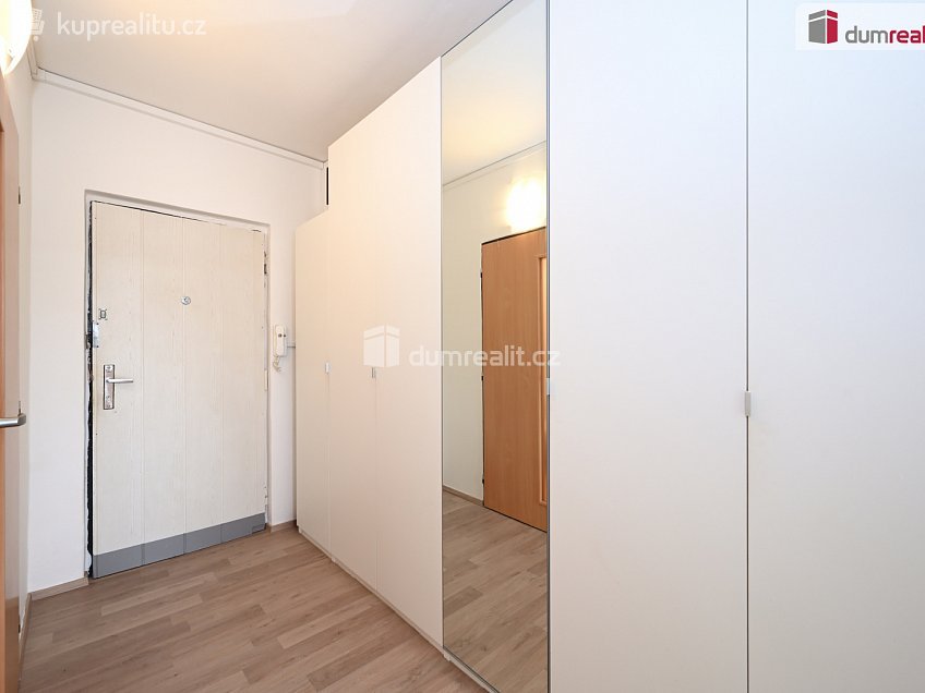 Prodej bytu 2+kk 40 m^2 sídl. Hůrka, Kralupy nad Vltavou 