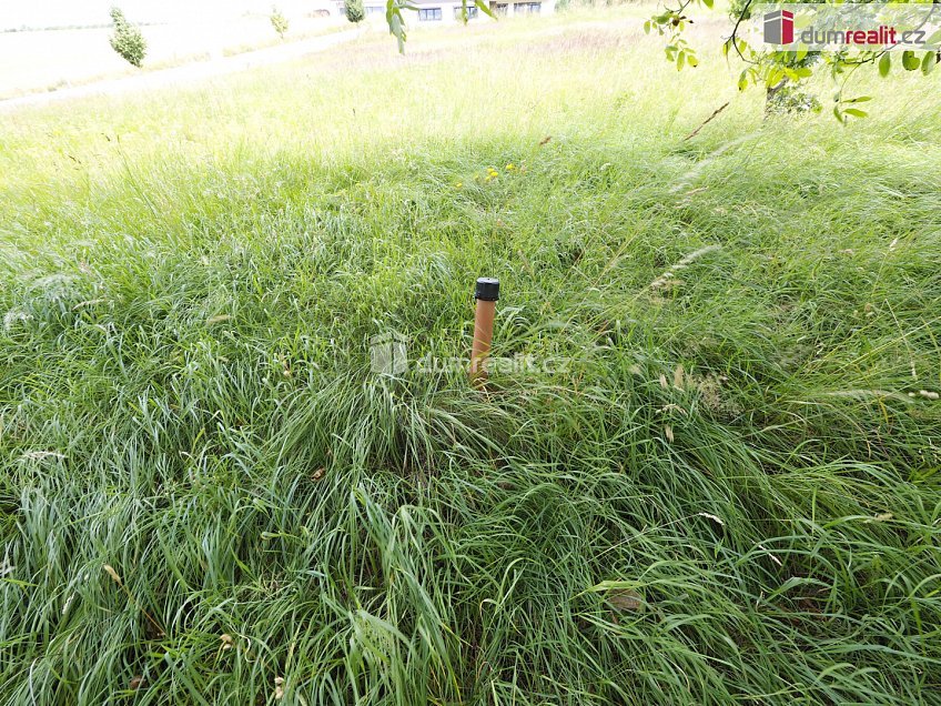 Prodej  stavebního pozemku 2126 m^2 Úzká, Struhařov 
