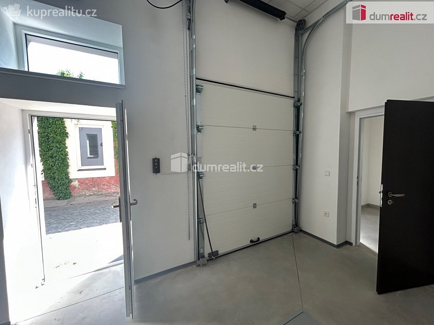 Pronájem  kanceláře 194 m^2 Polepská, Kolín 